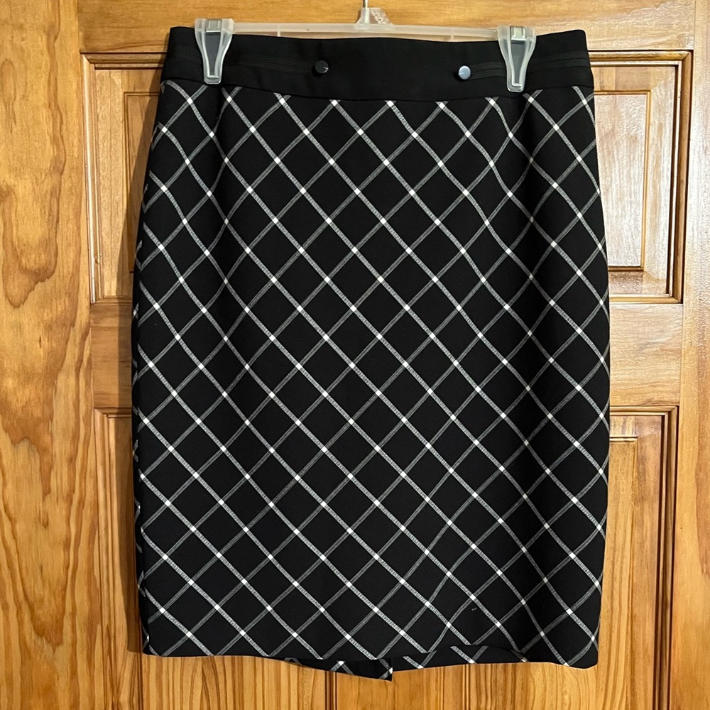 The Limited Pencil Skirt